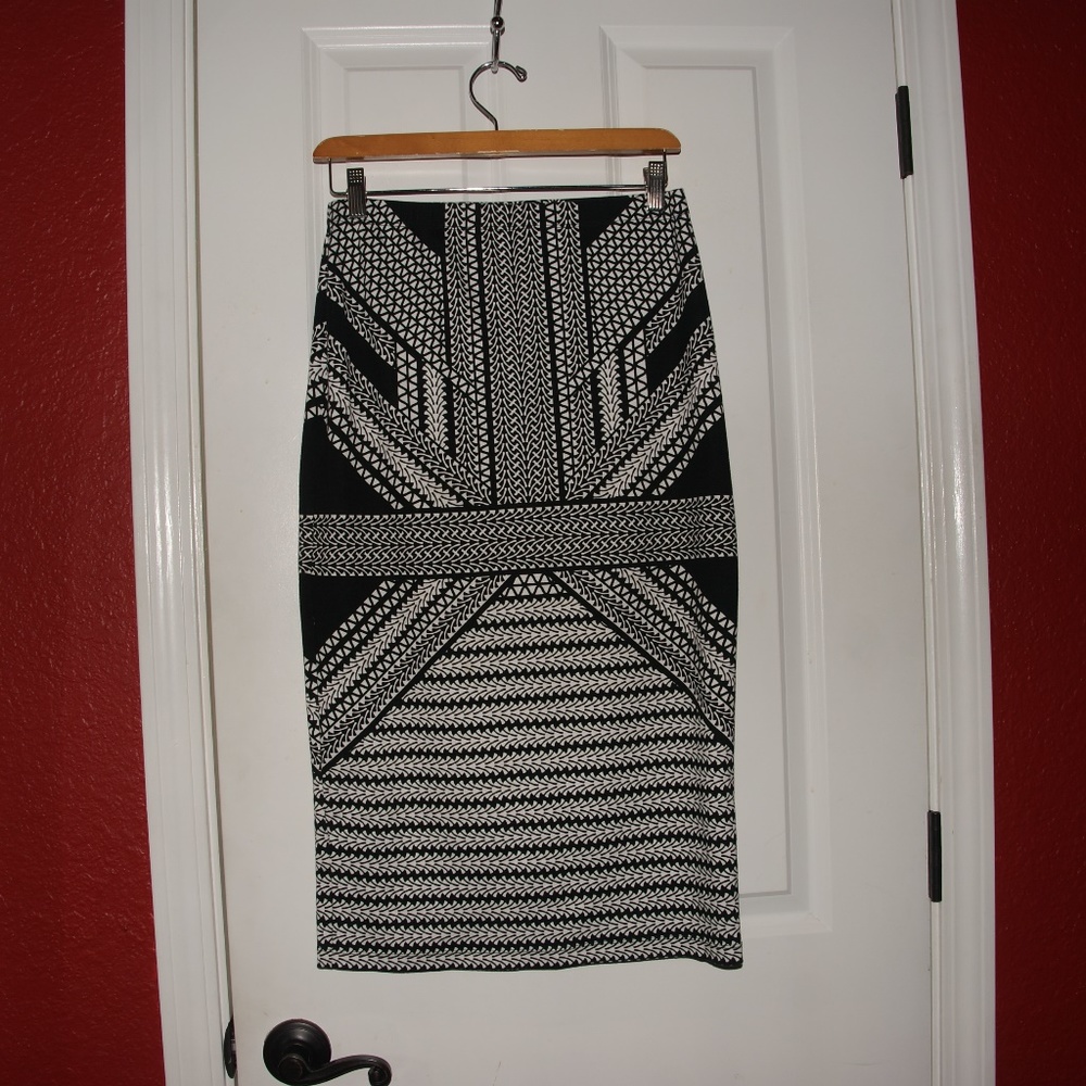 MAX STUDIO Printed Ponte Midi Pencil Skirt sz S - Picture 4 of 8